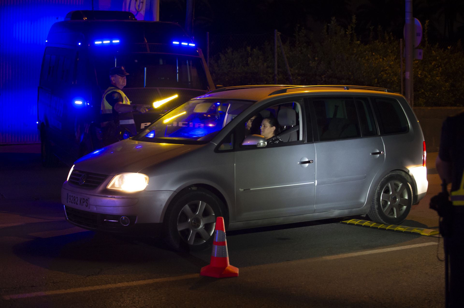 Así trabajan las patrullas nocturnas de la Policía Local de Murcia