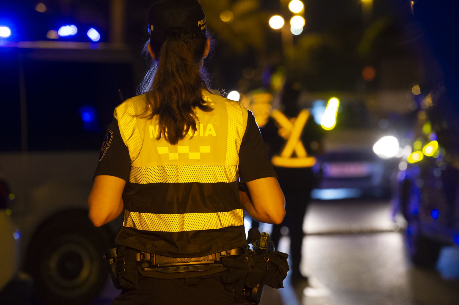 Así trabajan las patrullas nocturnas de la Policía Local de Murcia