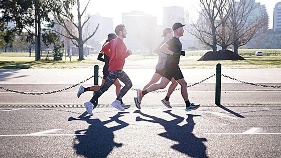Cómo hacer deporte en verano sin riesgos