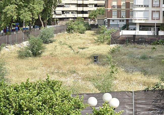 El solar de la antigua guardería de La Fama acogerá otra residencia.