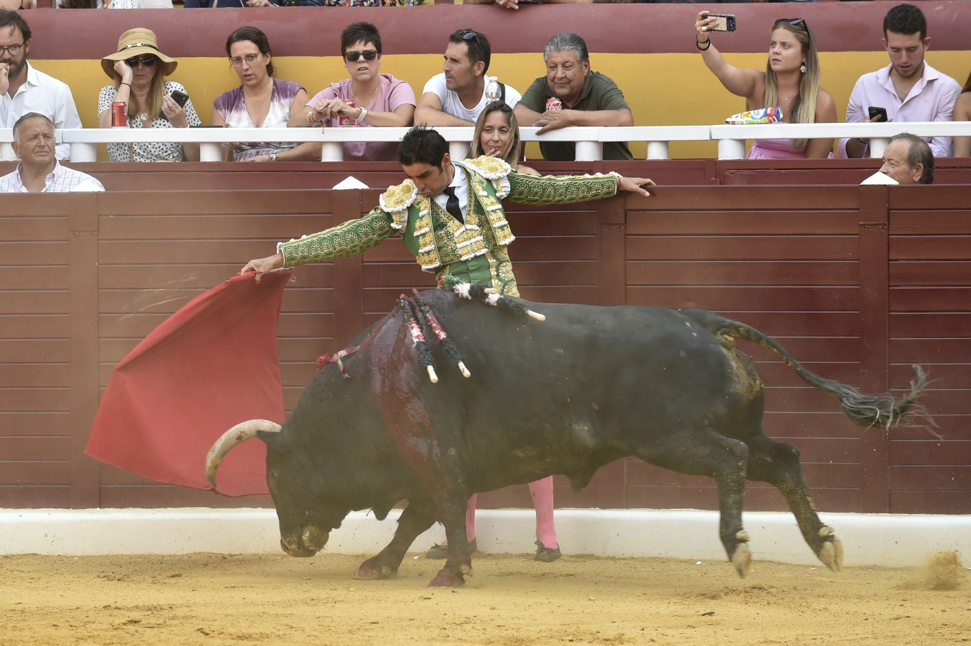 La corrida de Castella, Perera y Jiménez en Cieza, en imágenes