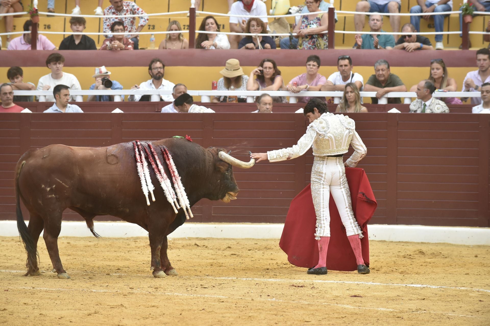 La corrida de Castella, Perera y Jiménez en Cieza, en imágenes