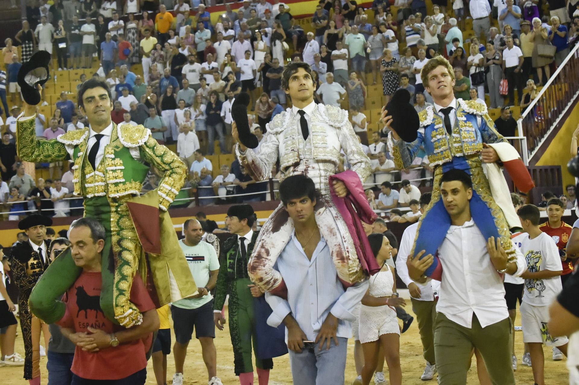 La corrida de Castella, Perera y Jiménez en Cieza, en imágenes