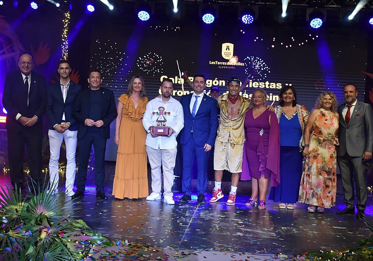 Los protagonista del acto inaugural de las fiestas torreñas.