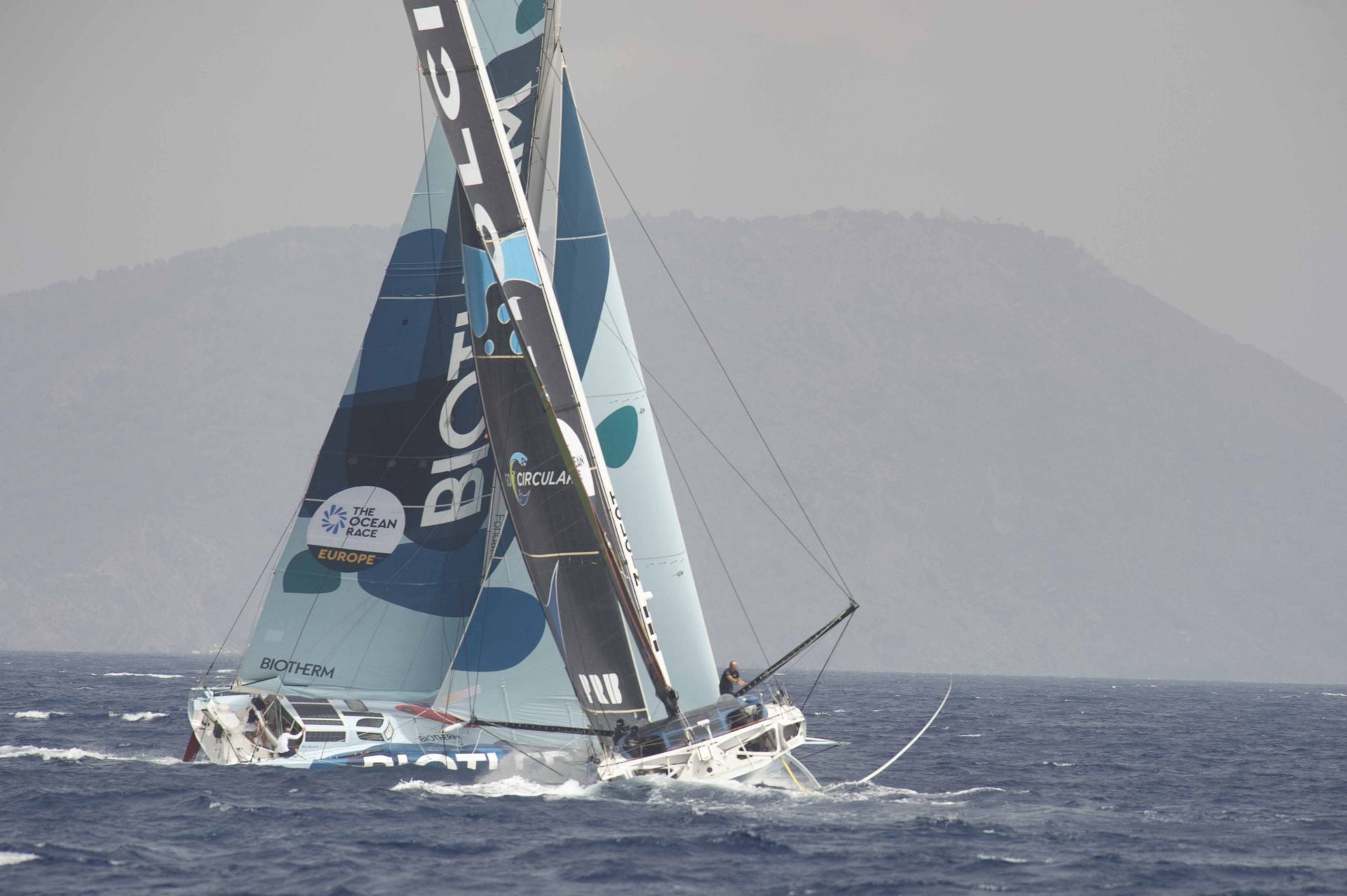 En imágenes, la Ocean Race se marcha de Cartagena hacia Niza