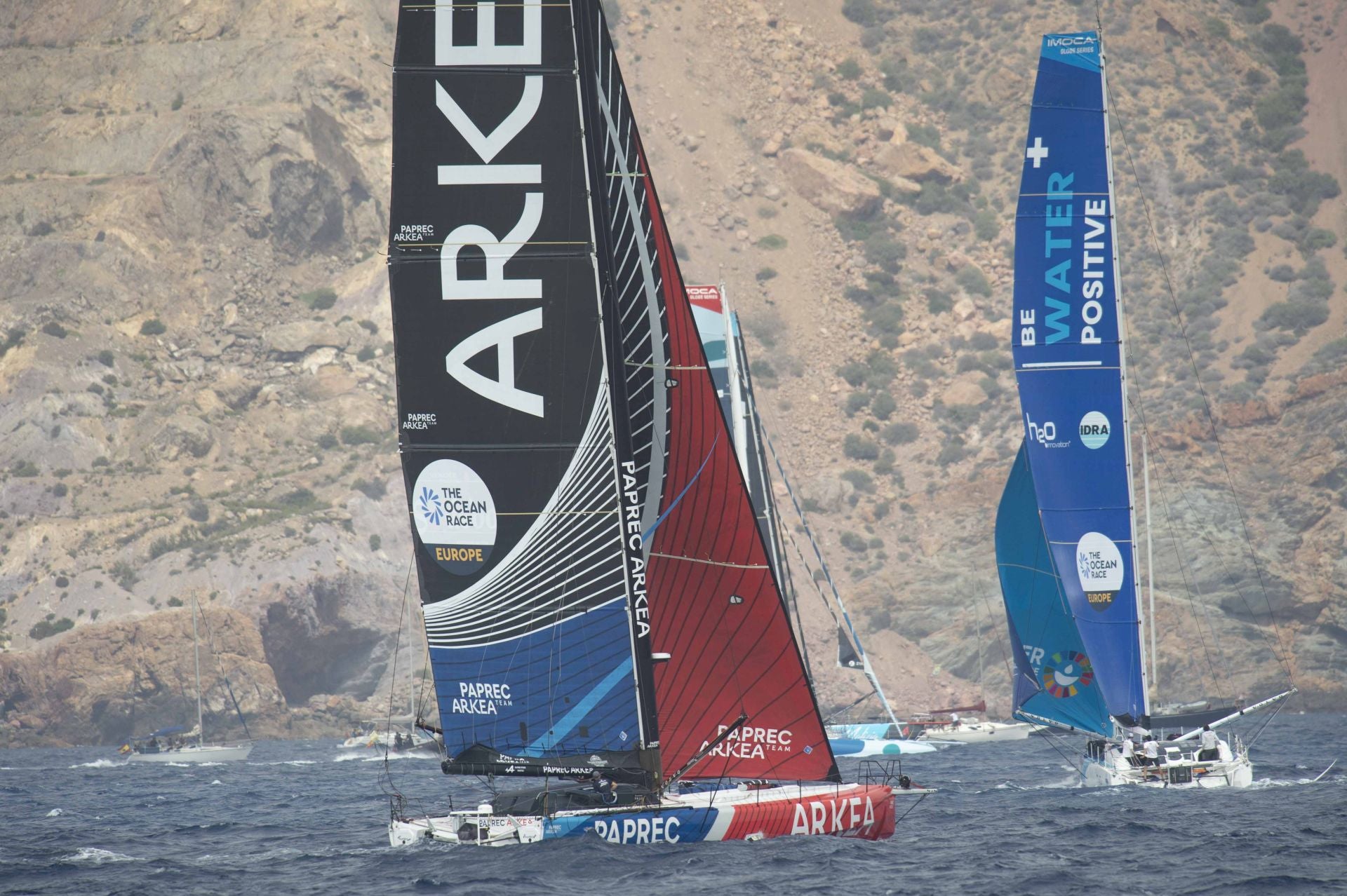 En imágenes, la Ocean Race se marcha de Cartagena hacia Niza