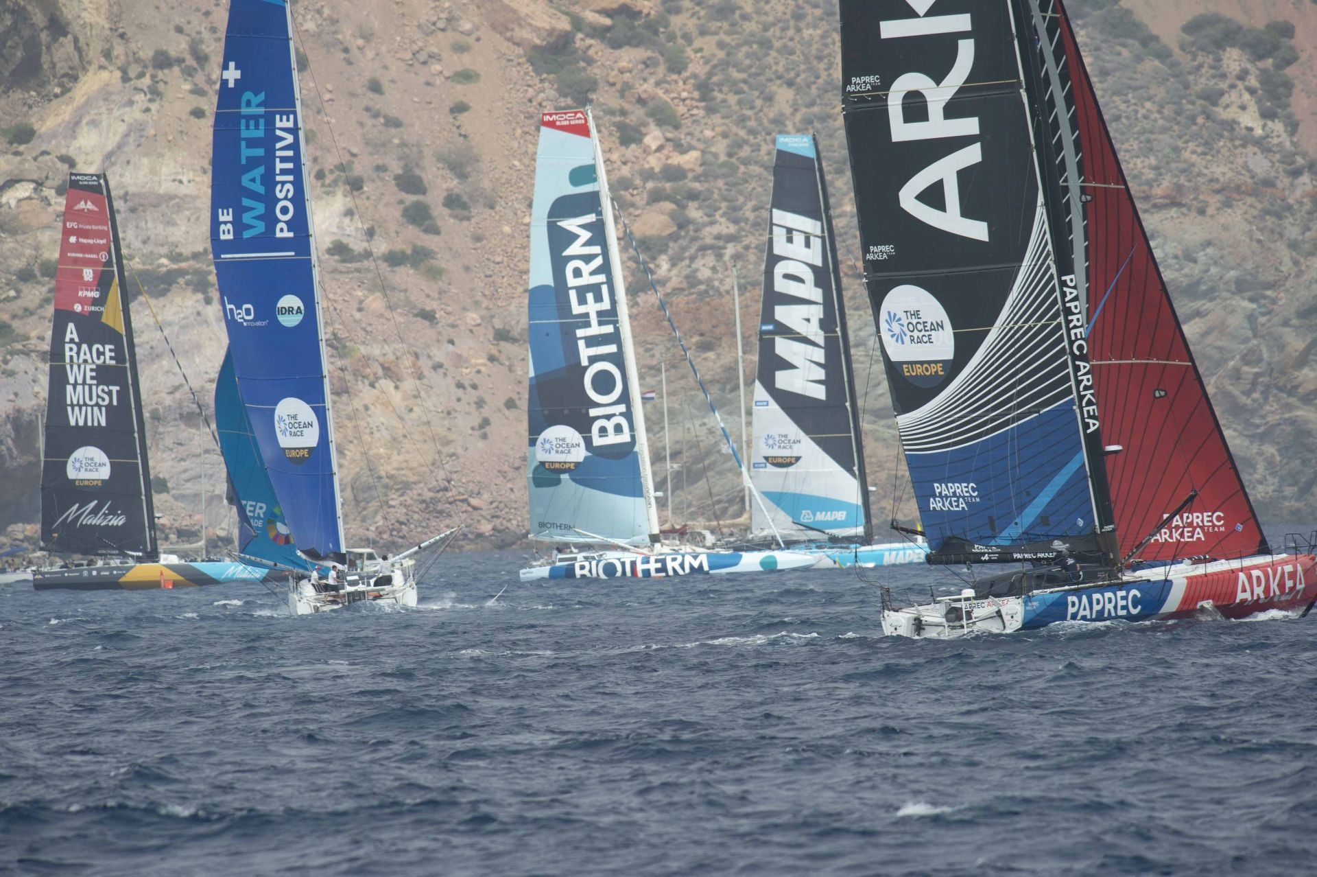 En imágenes, la Ocean Race se marcha de Cartagena hacia Niza
