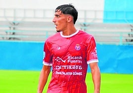 Álex Macías, en el partido ante el Águilas.