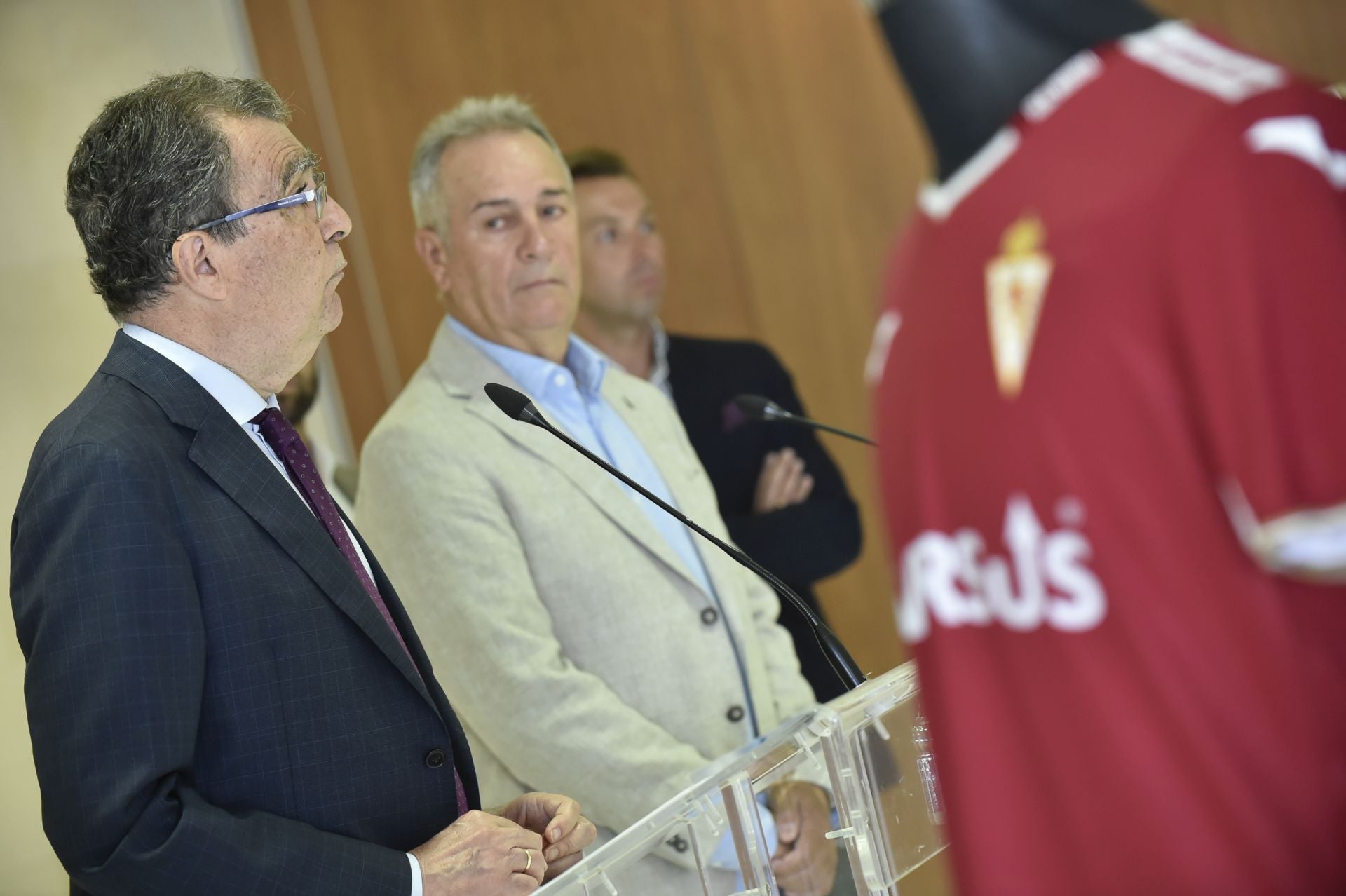 La presentación de la tienda del Real Murcia, en imágenes