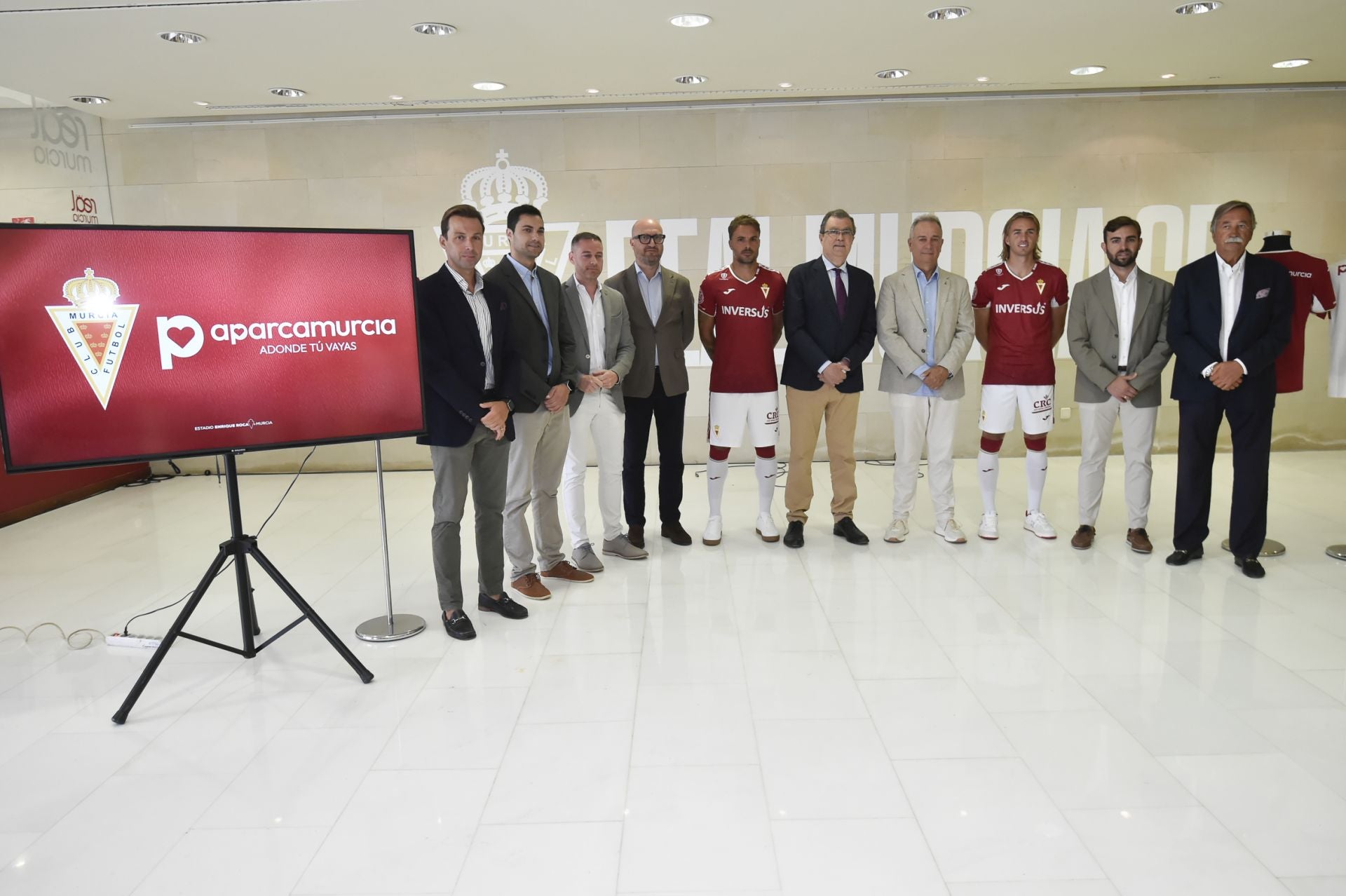 La presentación de la tienda del Real Murcia, en imágenes