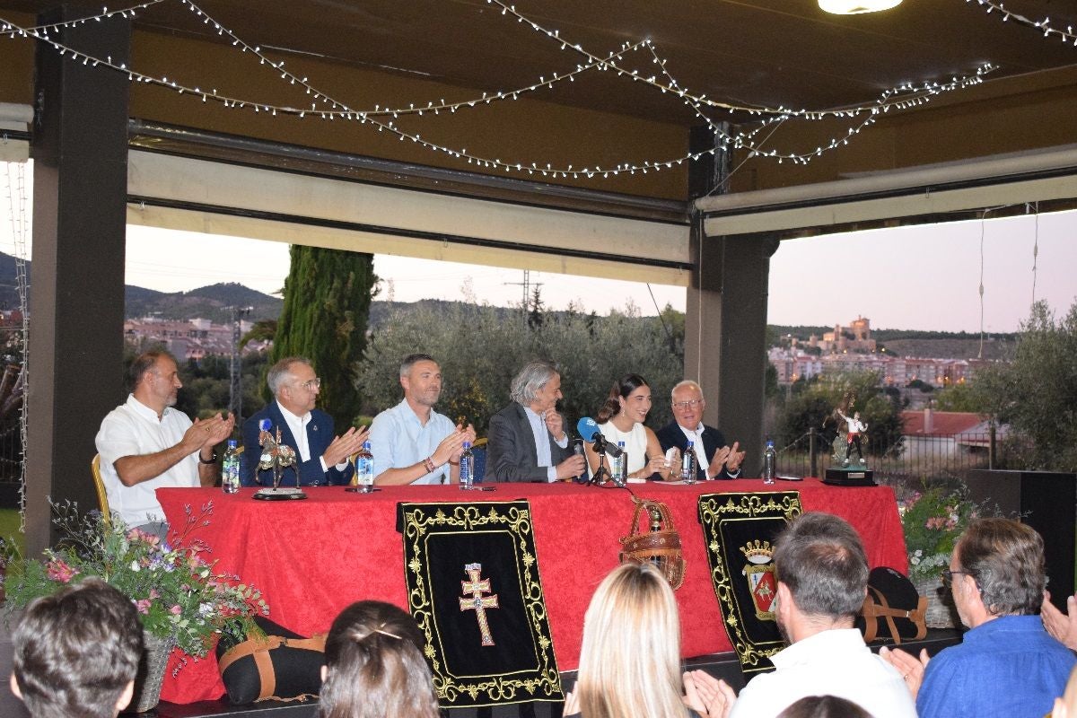 Imágenes de la presentación de los cargos del Bando de los Caballos del Vino de Caravaca