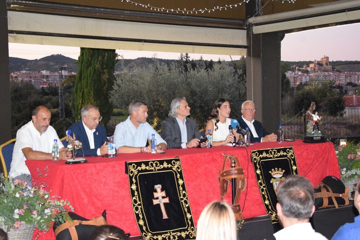 Imágenes de la presentación de los cargos del Bando de los Caballos del Vino de Caravaca