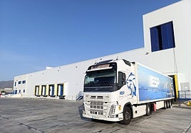 Un camión de la empresa en Alhama.