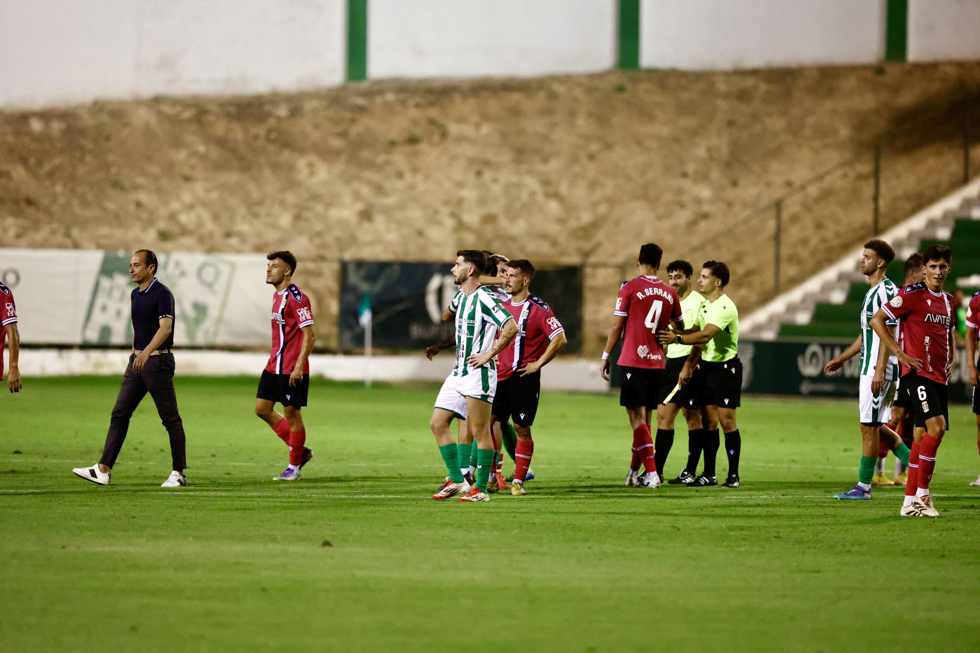 El empate del Cartagena contra el Antequera, en imágenes