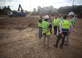 Visitas a las obras en el recinto, este lunes.