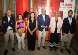 Longinos Marín (UMU); Rosa Peñalver (Fundación Mediterráneo); la consejera de Cultura, Carmen Conesa; Victorio Melgaralejo, organizador de ExLibris; la concejala de Gobierno Abierto del Ayto. de Murcia, Mercedes Bernabé; y el director general de Patrimonio Cultural, Patricio Sánchez.