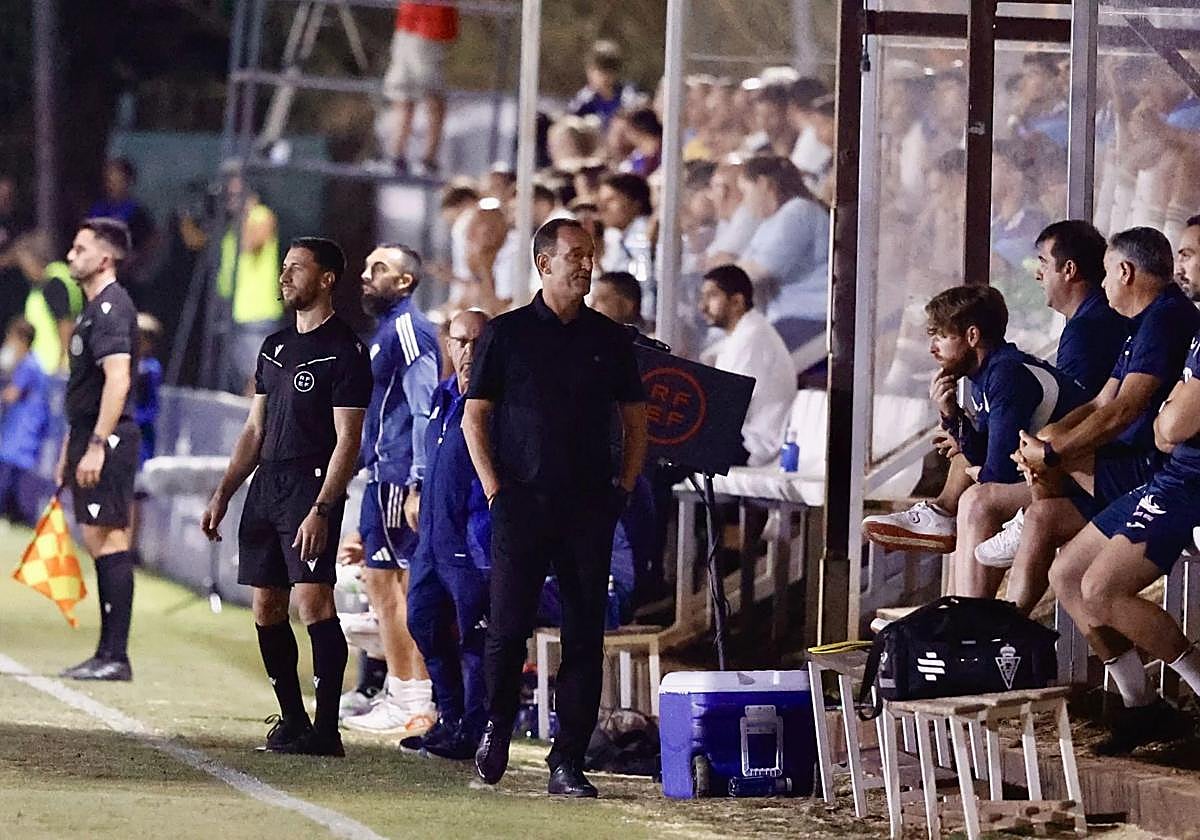 Joseba Etxeberria, durante el partido contra el Marbella.