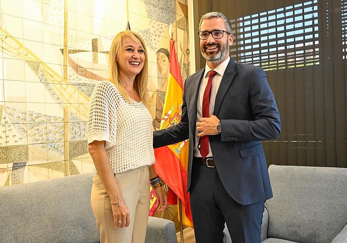 Reunión entre Mariola Guevara y Francisco Lucas, este miércoles.