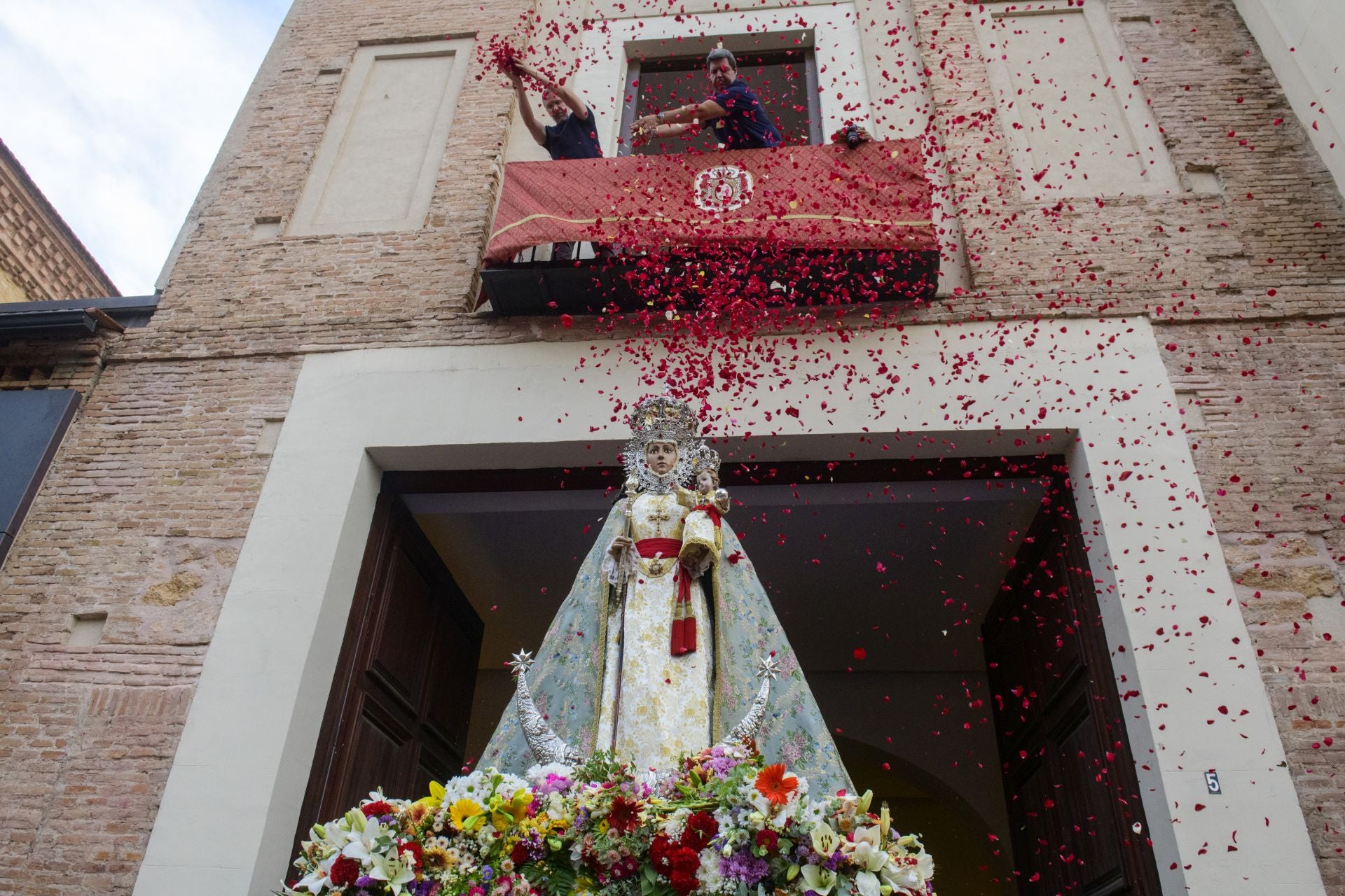 Las imágenes del recibimiento en Murcia a la Virgen de la Fuensanta