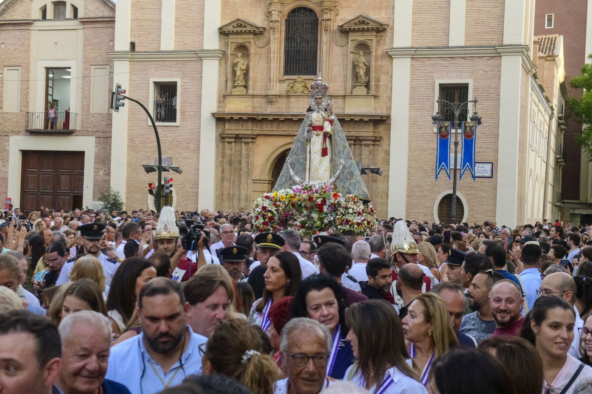 Las imágenes del recibimiento en Murcia a la Virgen de la Fuensanta