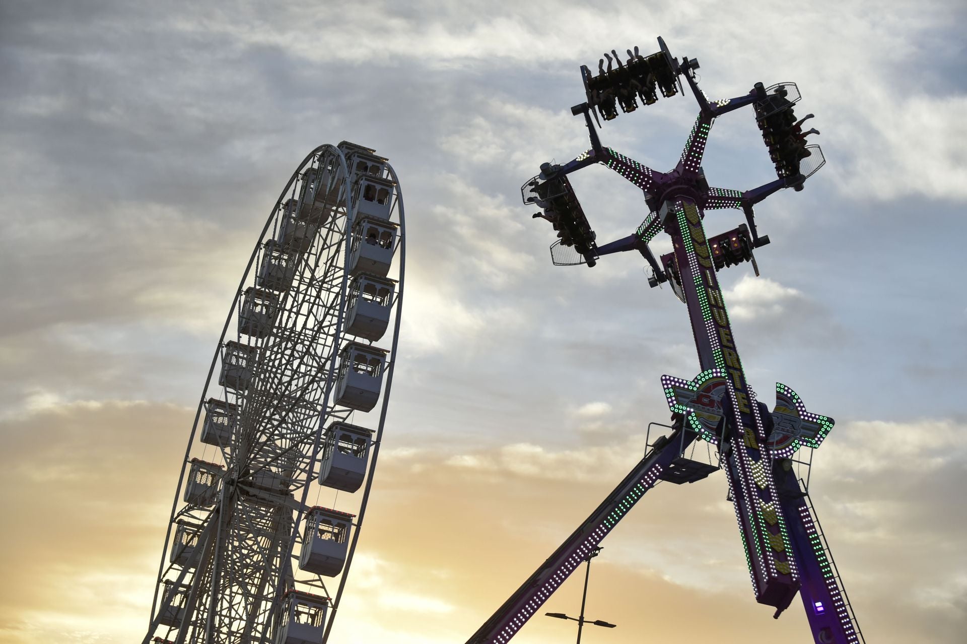 La Feria de Murcia comienza a girar