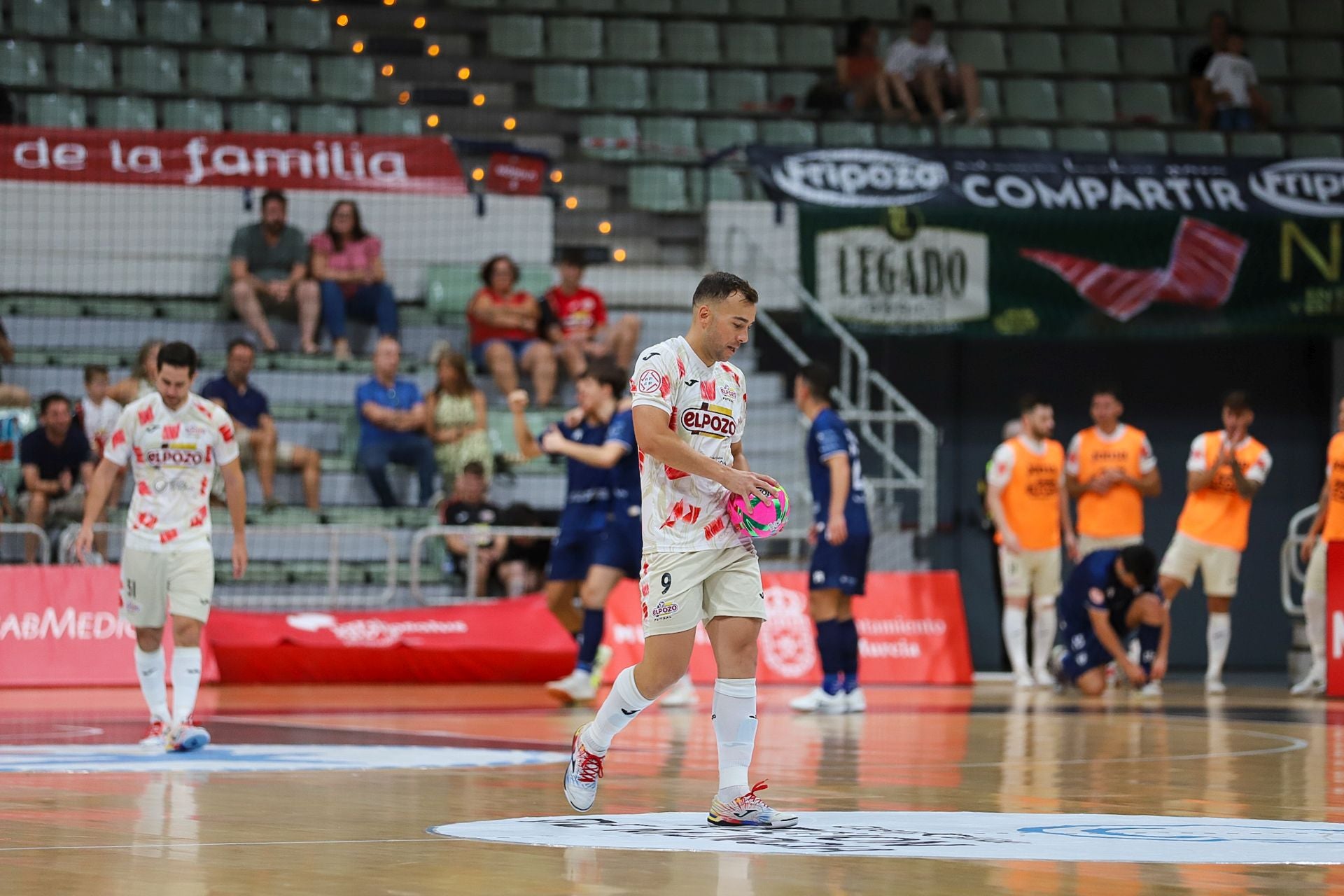 La derrota de ElPozo contra Córdoba en su debut en liga, en imágenes
