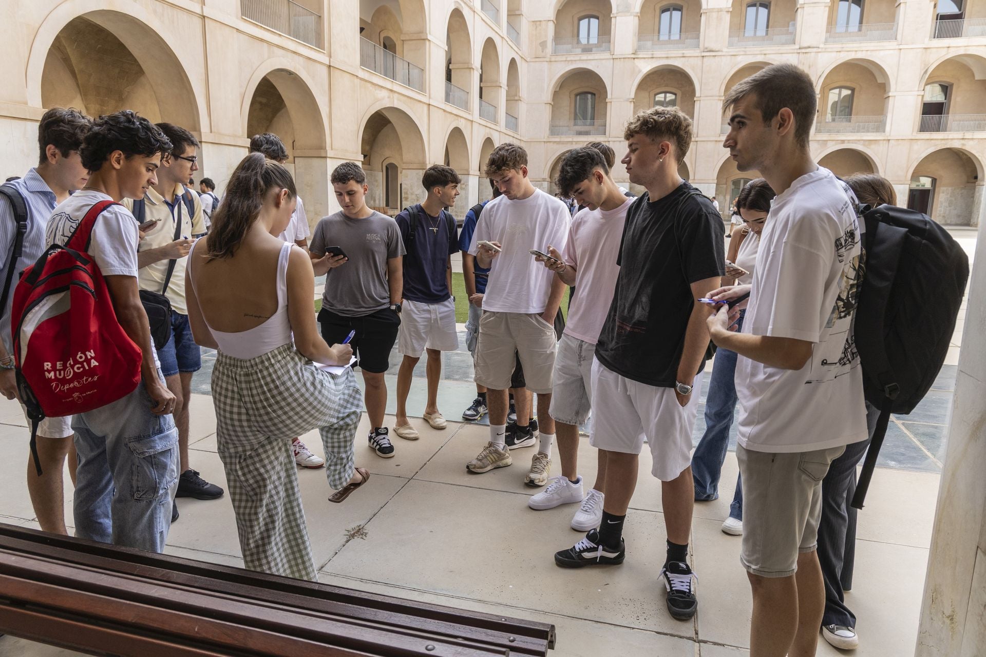 En imágenes, el inicio de curso en la UPCT