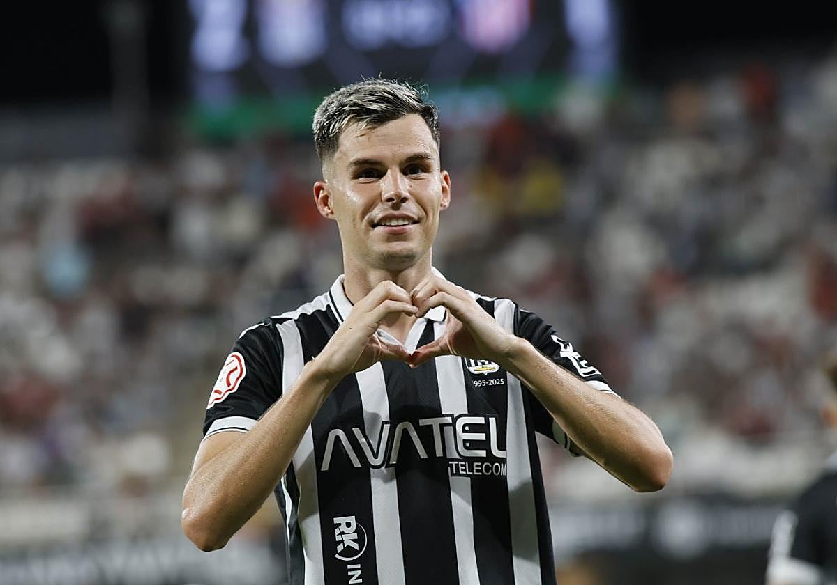 Luismi Redondo celebrando su gol ante el Atlético Madrileño.
