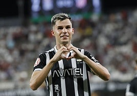Luismi Redondo celebrando su gol ante el Atlético Madrileño.