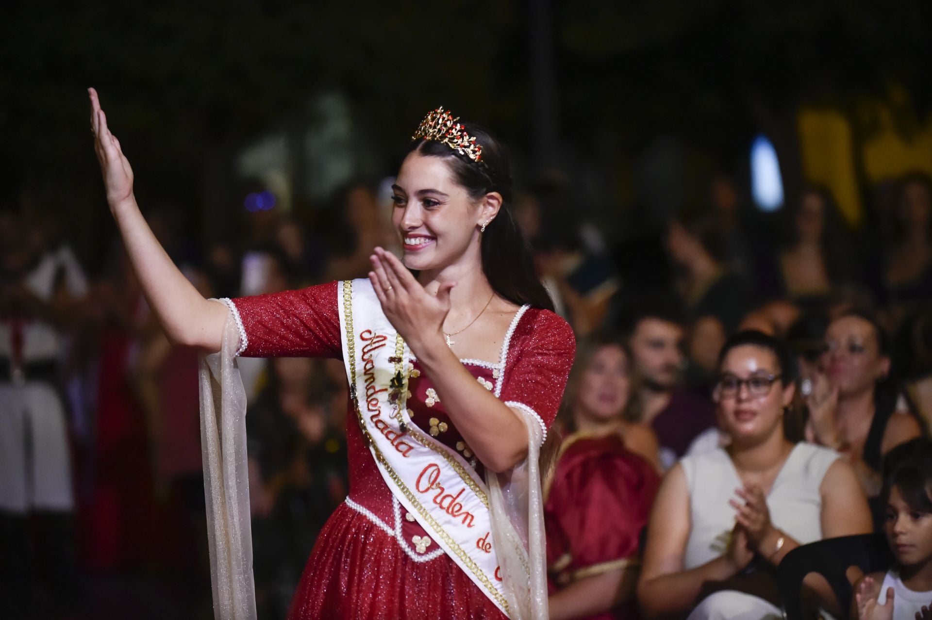 Recepción de las Abanderadas de Moros y Cristianos de Murcia, en imágenes