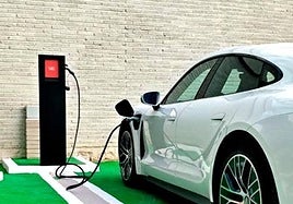 Un punto de recarga para un coche eléctrico.