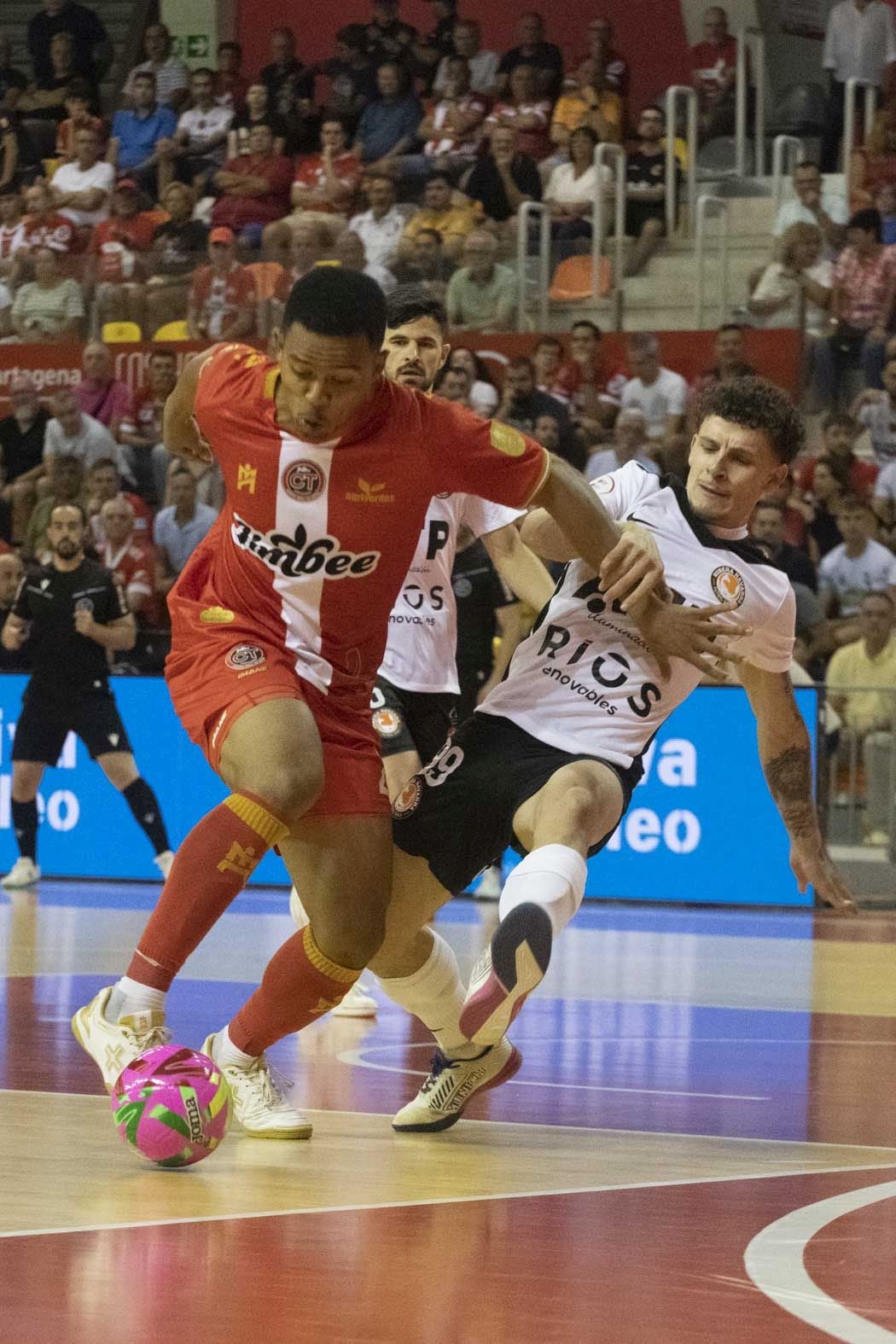 Las imágenes del Jimbee-Ribera Navarra (8-2)