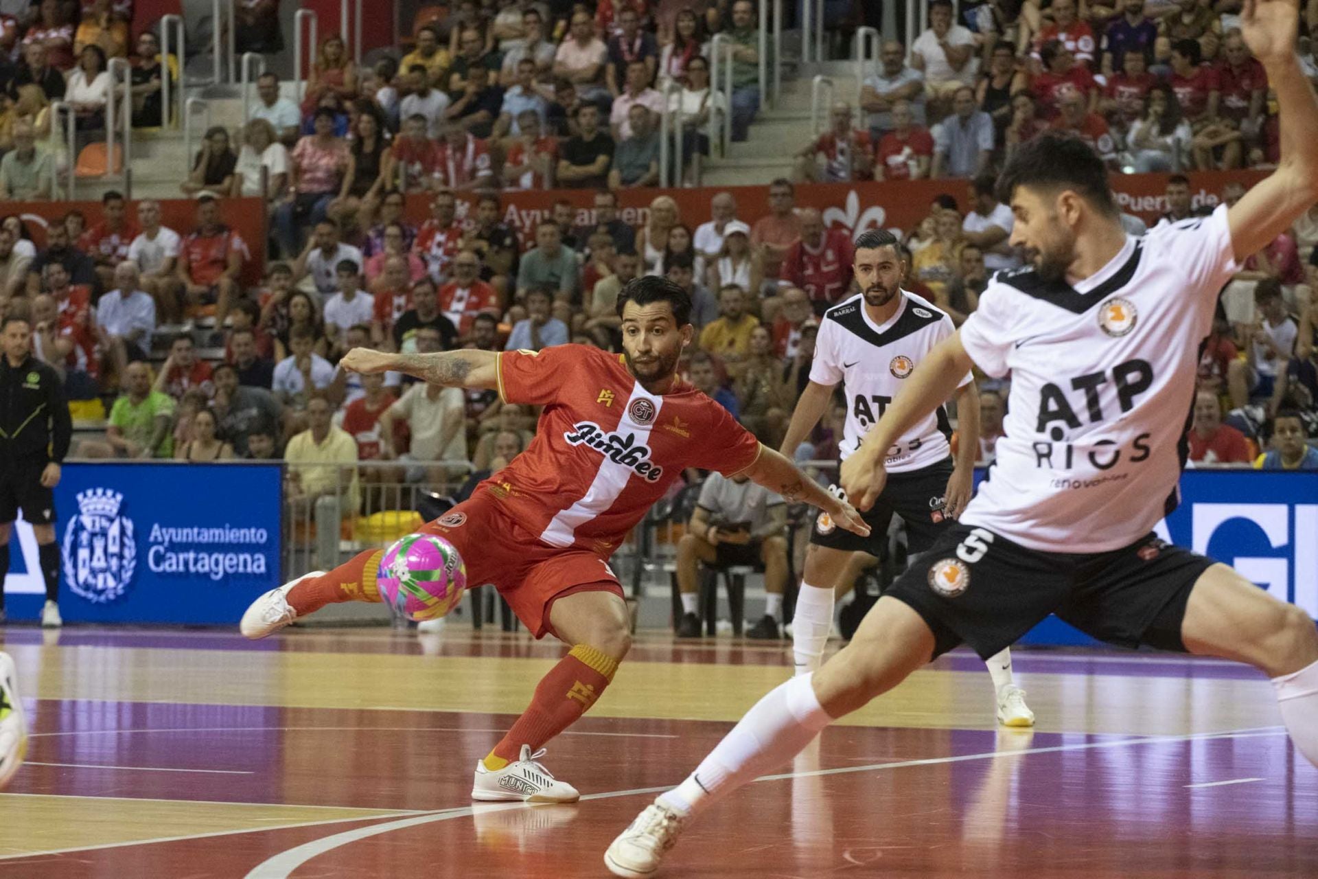 Las imágenes del Jimbee-Ribera Navarra (8-2)