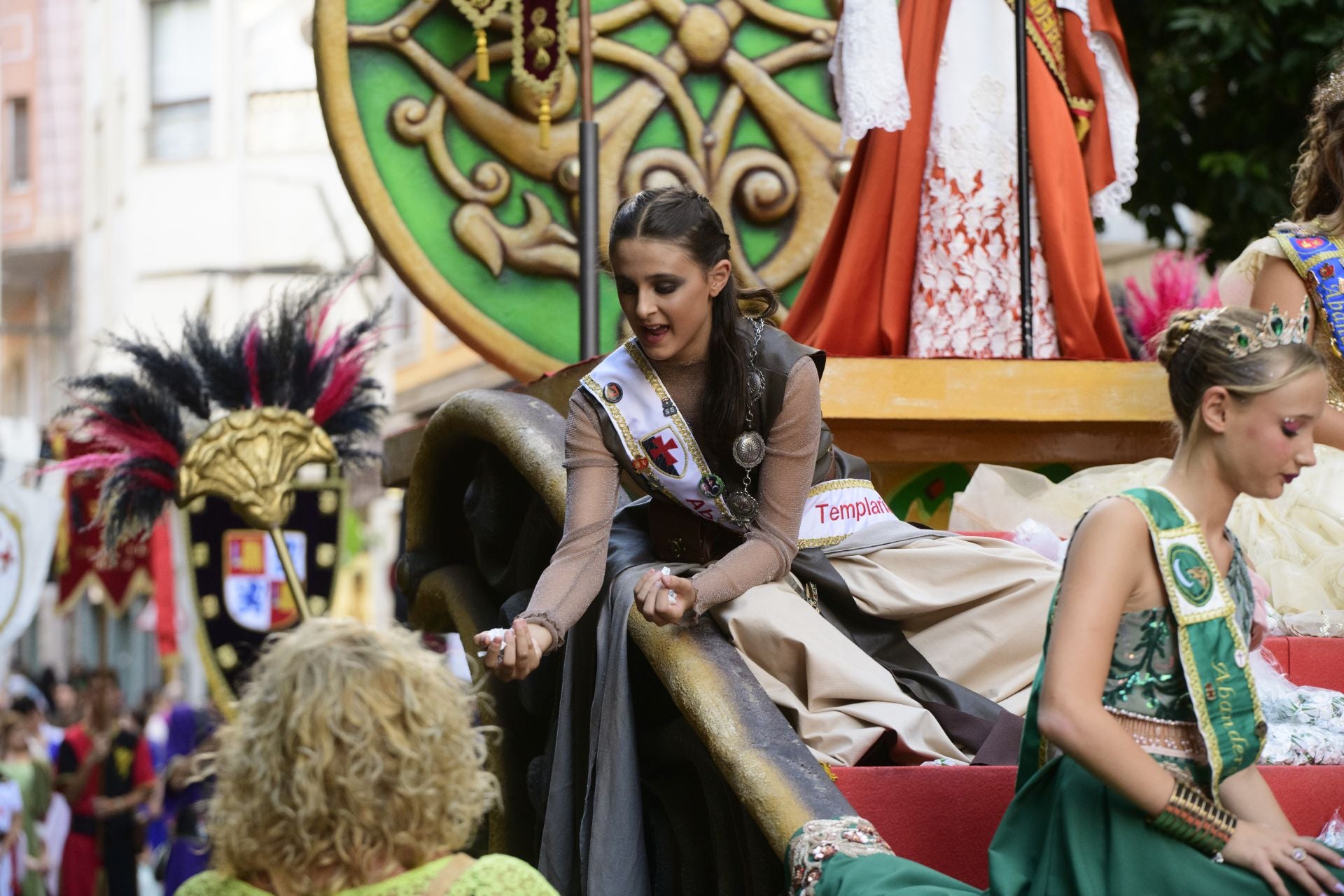 Desfile intantil de Moros y Cristianos en Murcia, en imágenes