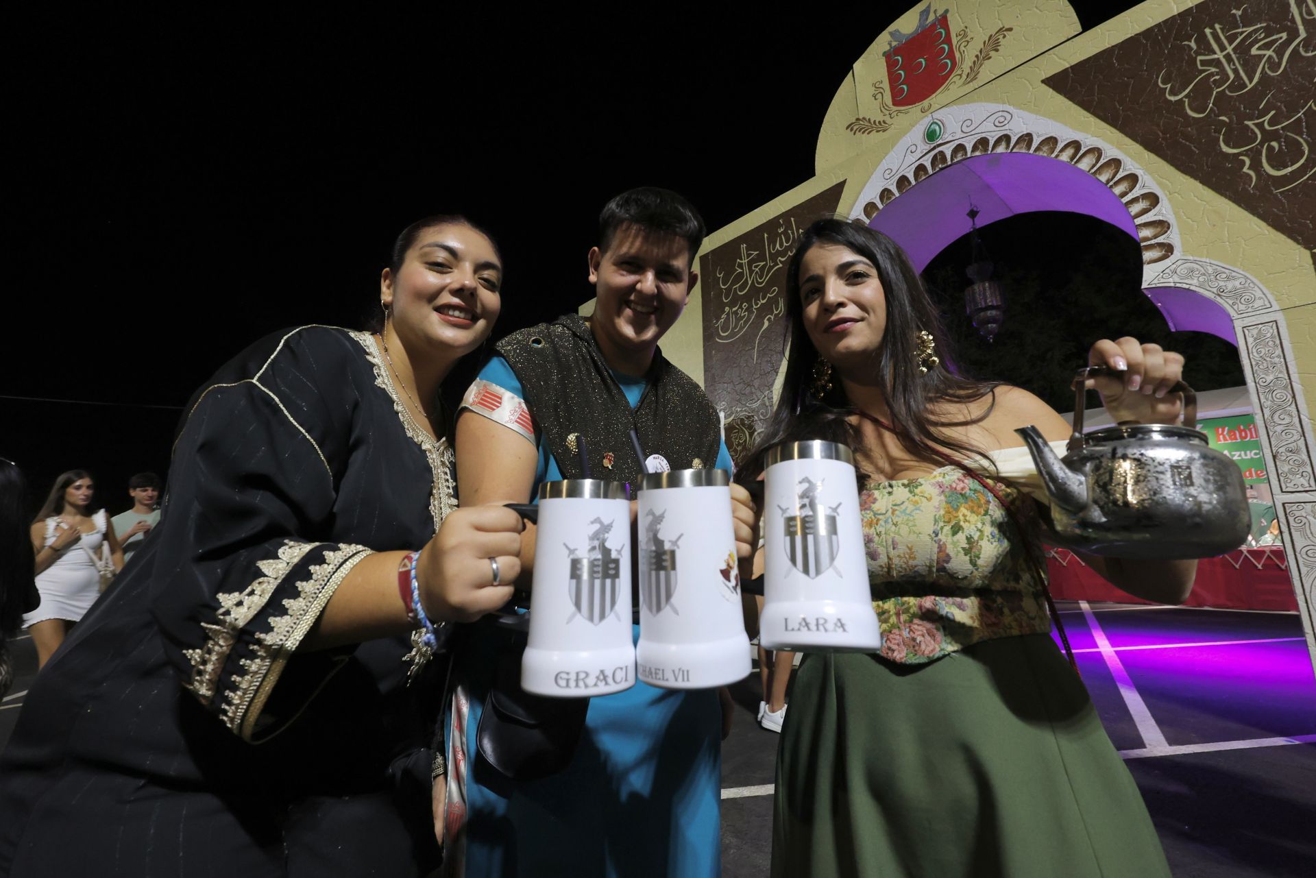 El campamento más internacional de Moros y Cristianos de Murcia, en imágenes