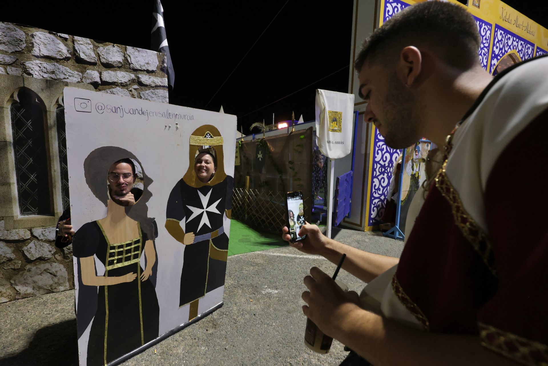 El campamento más internacional de Moros y Cristianos de Murcia, en imágenes