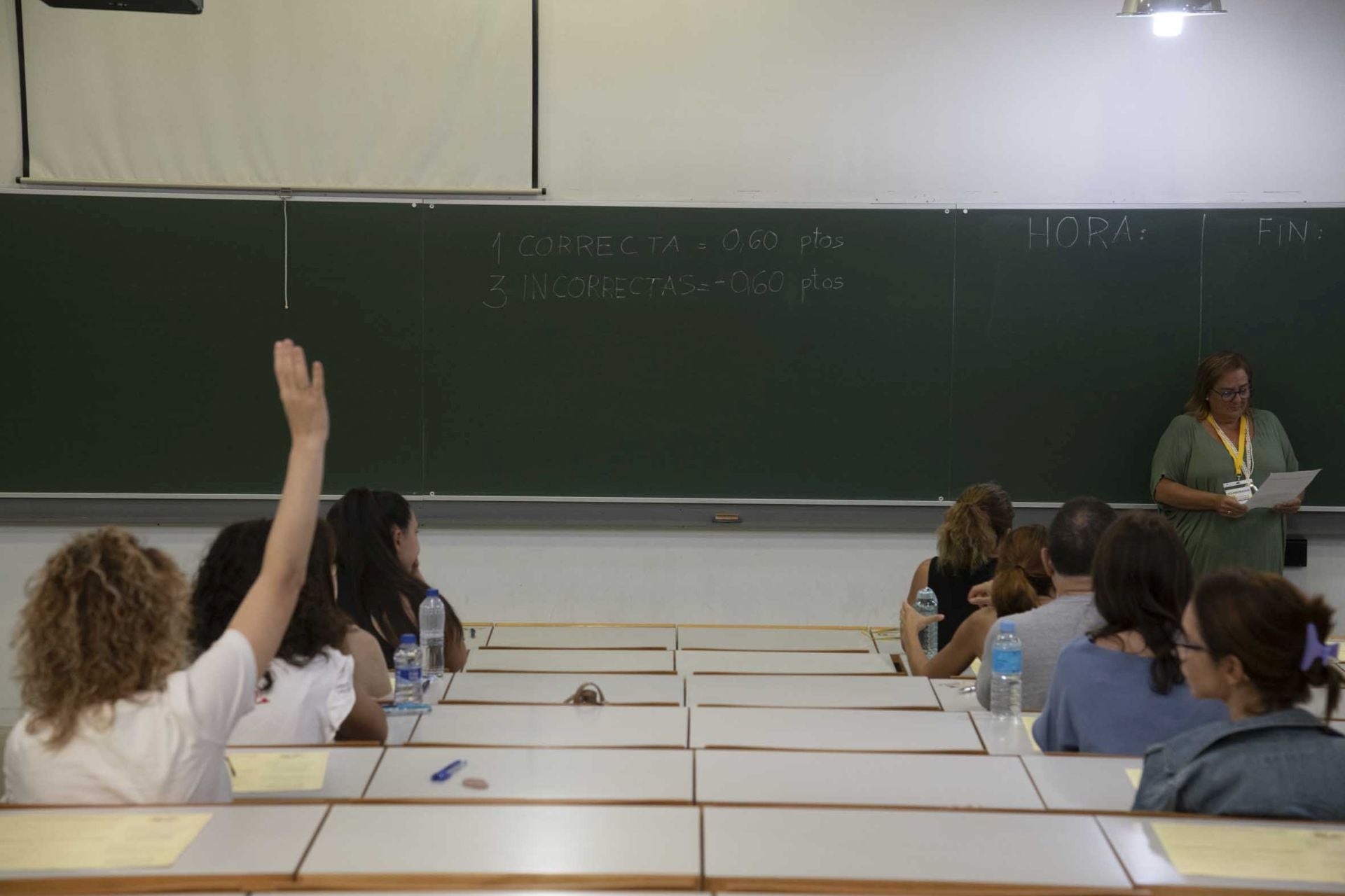 Más de 2.700 opositores optan a un centenar de plazas en Cartagena