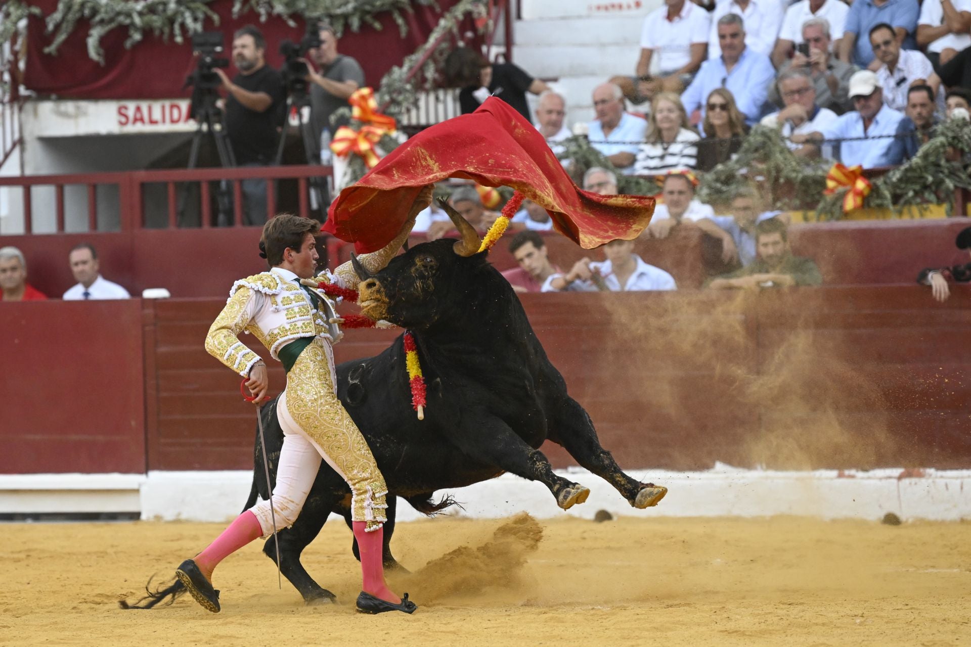 La primera novillada de la Feria Taurina de Murcia, en imágenes