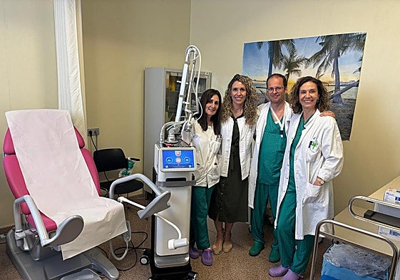 Parte del equipo de Ginecología y Obstetricia del Complejo Hospitalario Universitario de Cartagena, donde se aplica esta técnica.