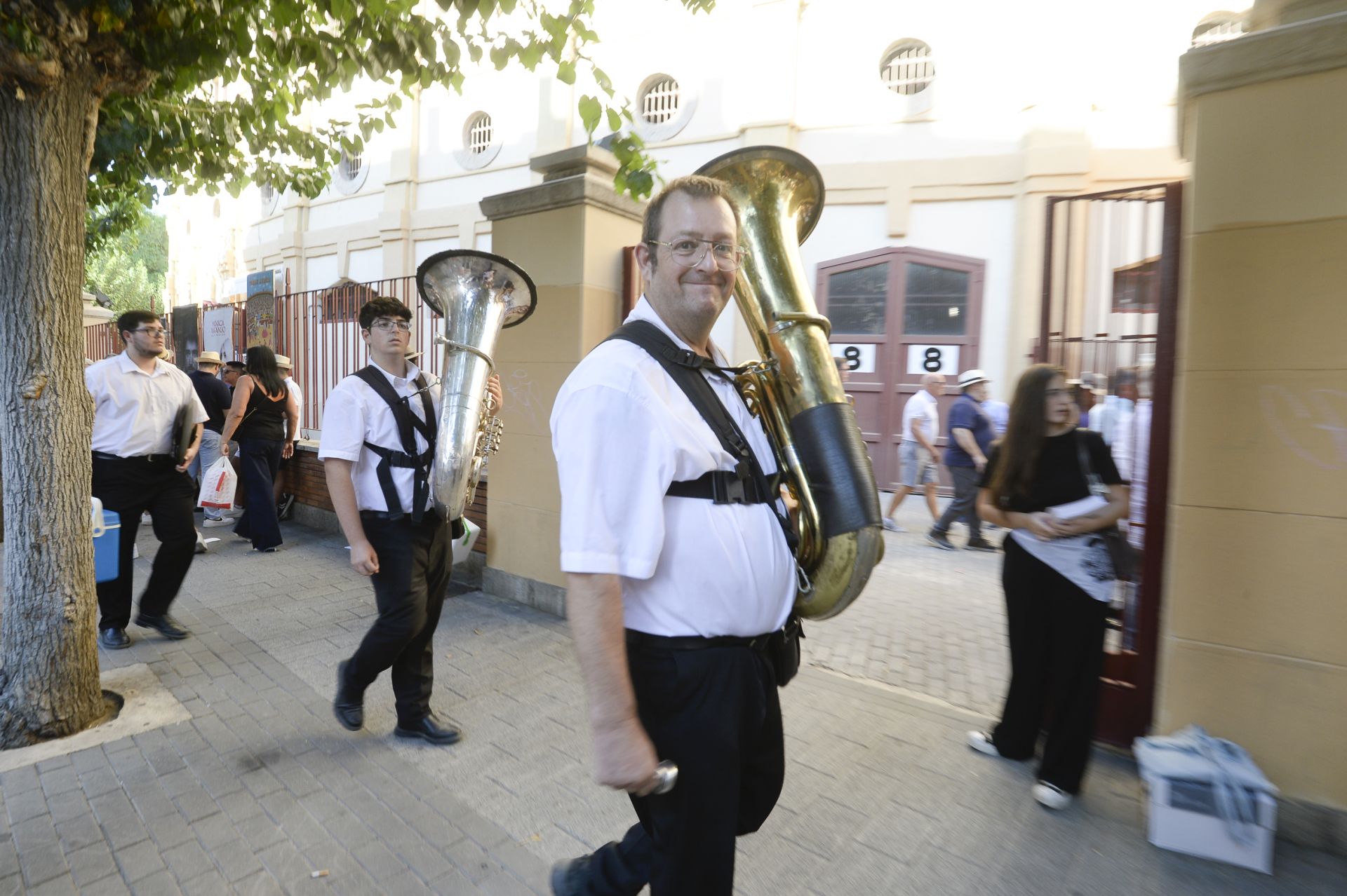 Ambiente de la corrida de la Romería de la Feria Taurina de Murcia, en imágenes
