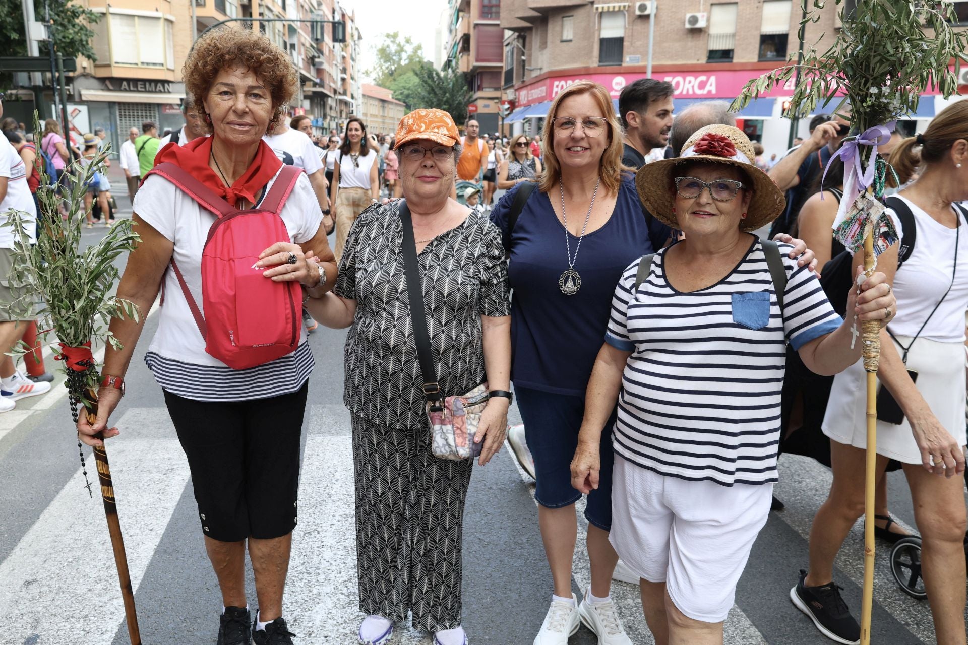 Búscate entre los romeros que acompañaron a la Fuensanta en Murcia