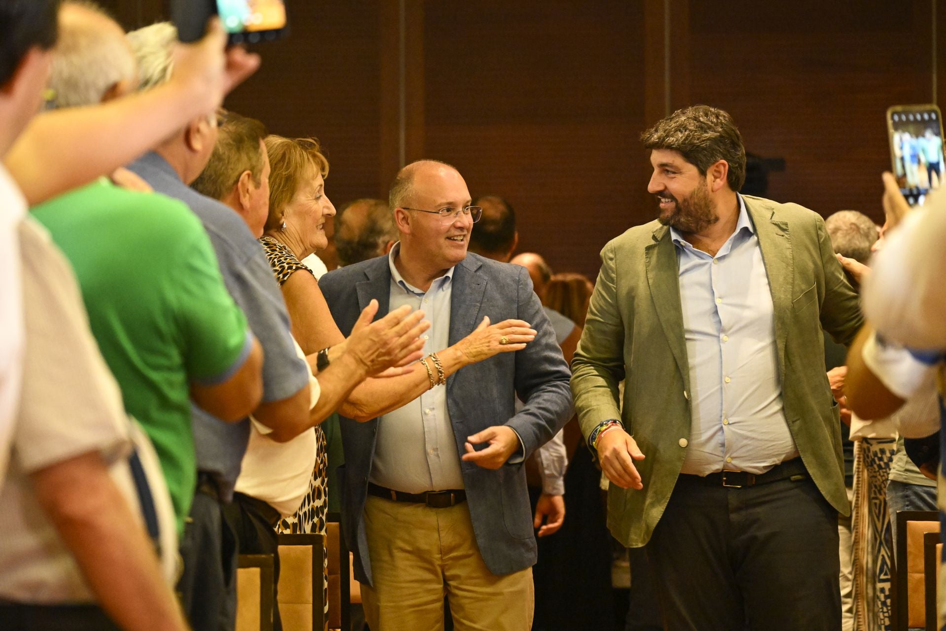 Las imágenes de la junta directiva del PP en Murcia