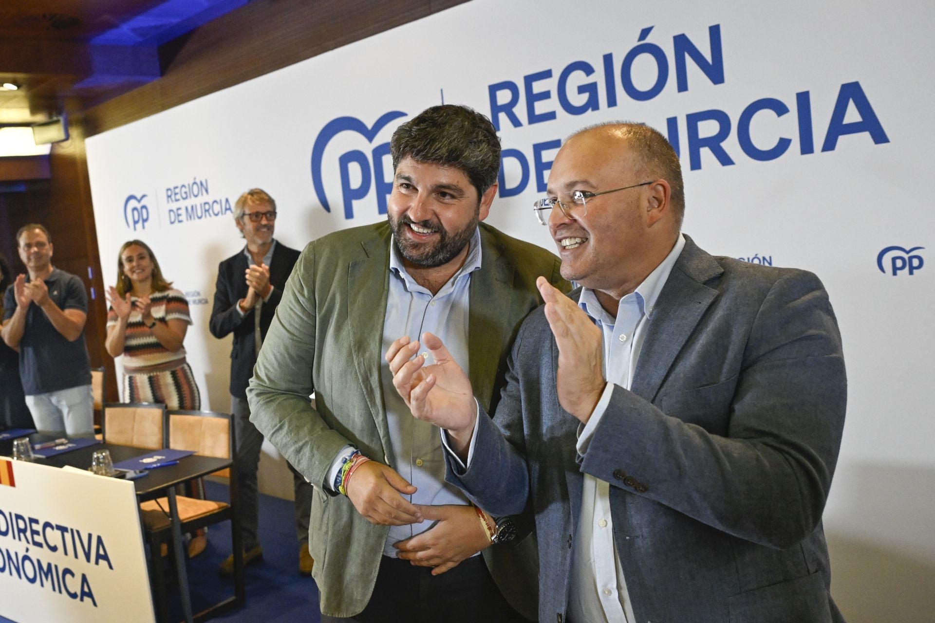 Las imágenes de la junta directiva del PP en Murcia