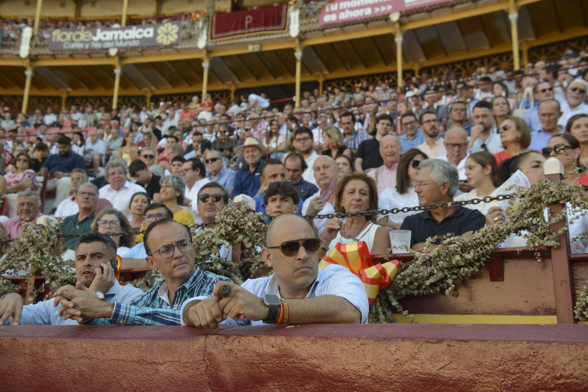 Ambiente y corrida del viernes de la Feria Taurina de Murcia, en imágenes