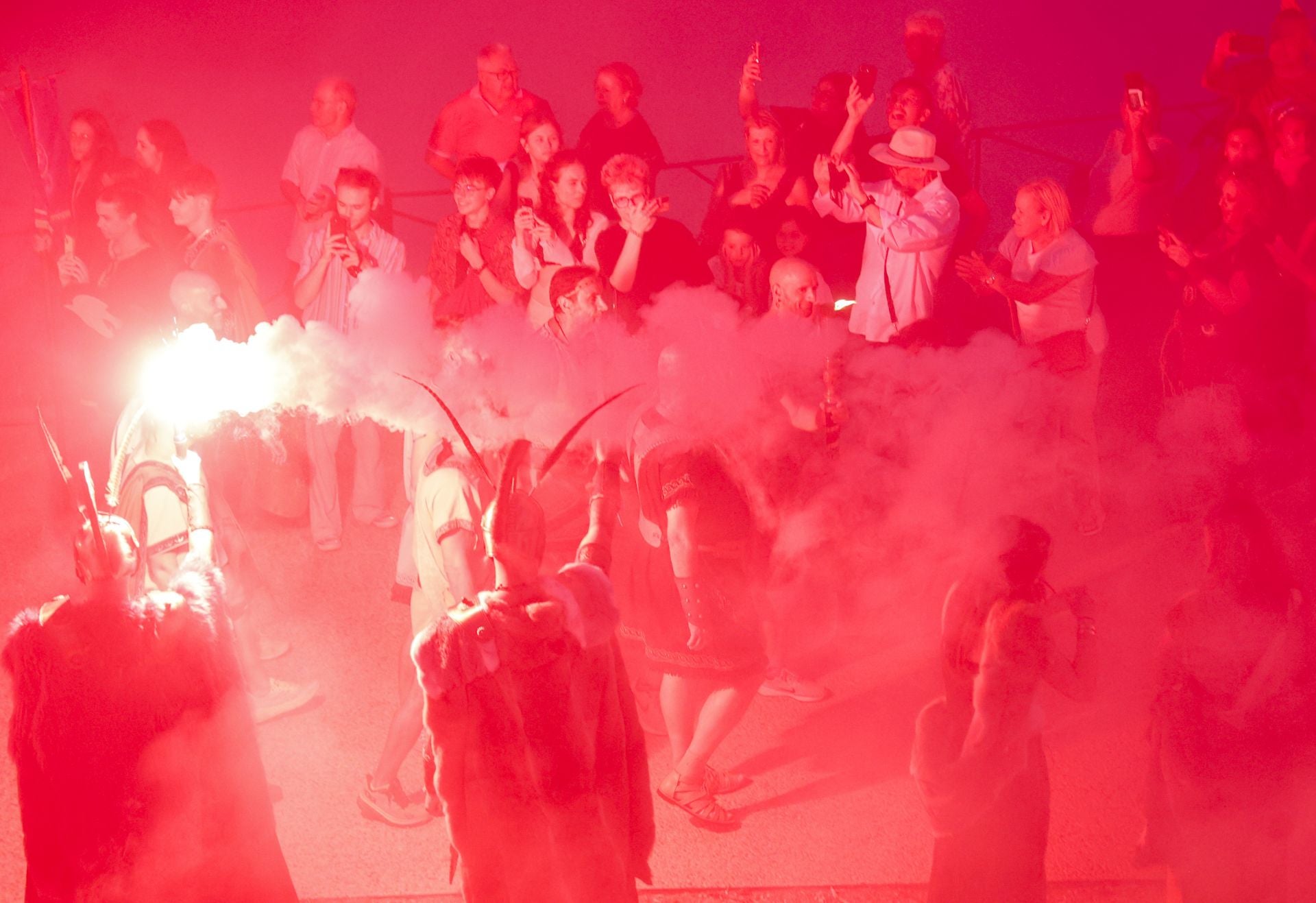 En imágenes, pregón e inicio de las Fiestas de Carthagineses y Romanos