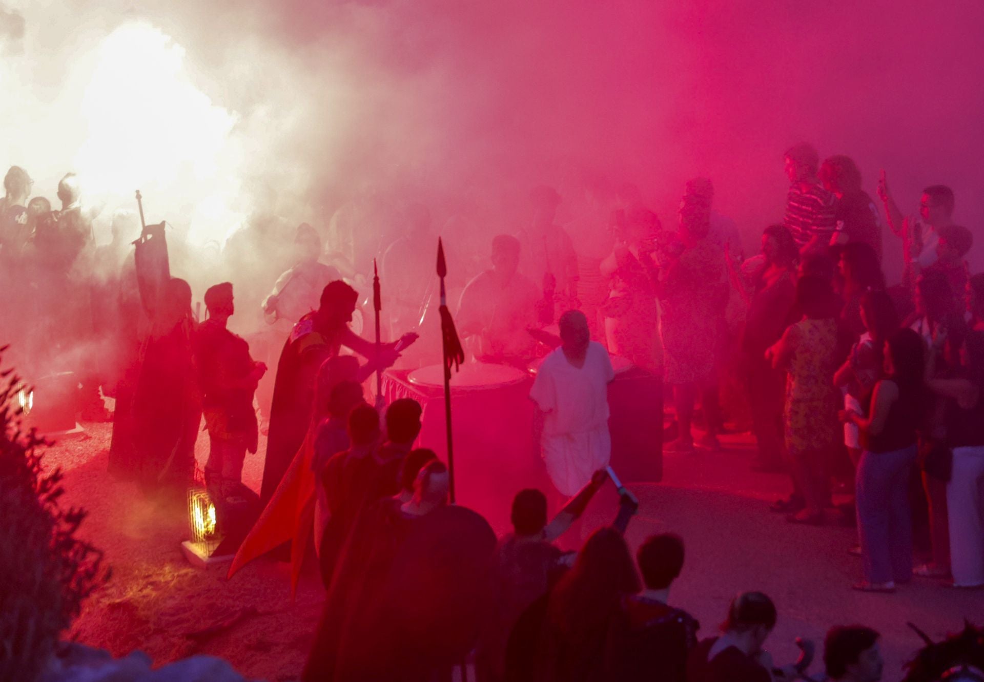 En imágenes, pregón e inicio de las Fiestas de Carthagineses y Romanos