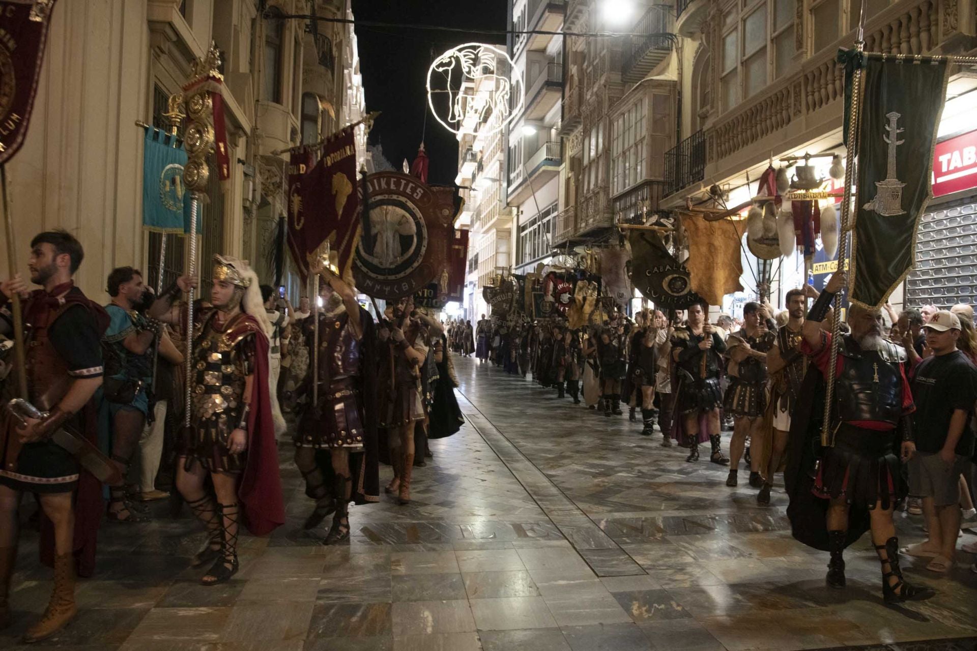 En imágenes, pregón e inicio de las Fiestas de Carthagineses y Romanos