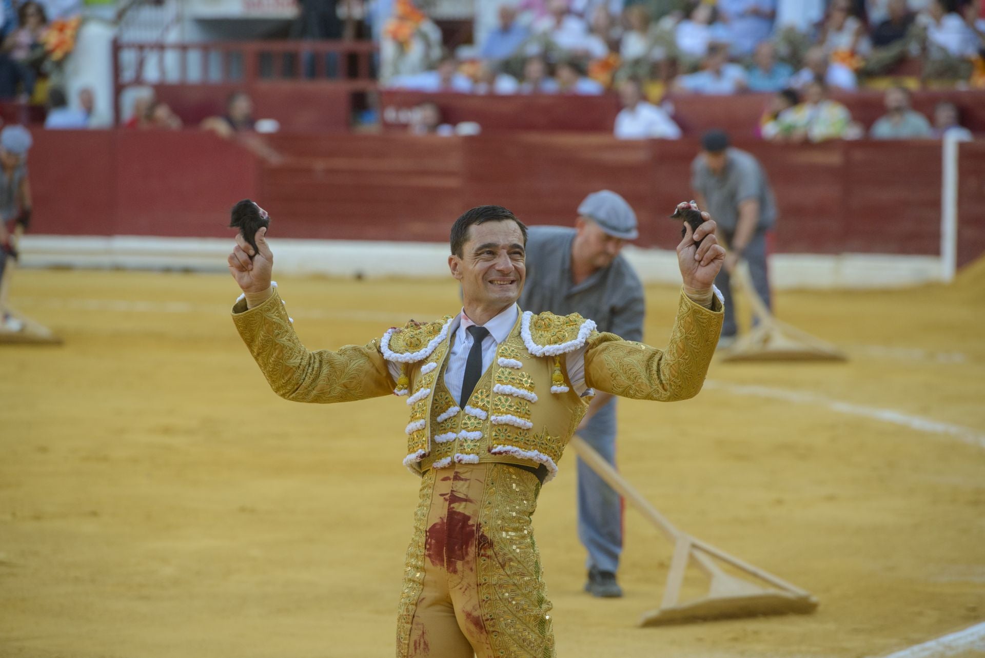 La tarde triunfal de Ureña en Murcia, en imágenes