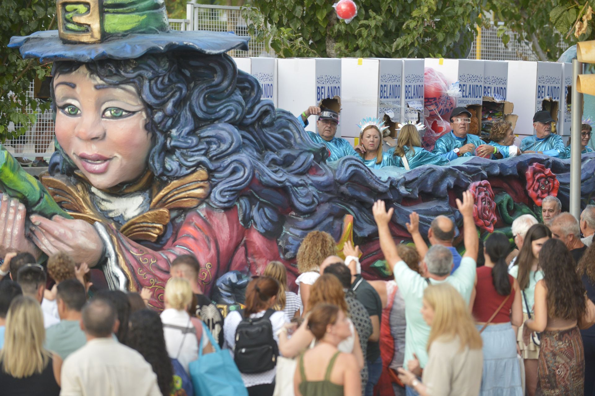 En imágenes, desfile de las carrozas de Molina de Segura