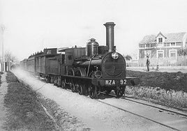 Antiguo tren de la línea Cartagena Chinchilla-Madrid.